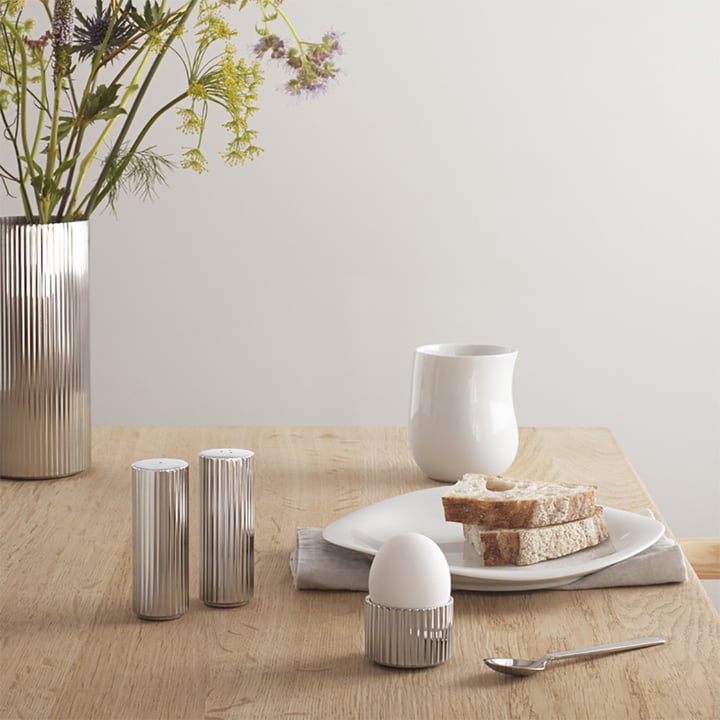 Bernadotte salt and pepper shaker, egg cup and vase from Georg Jensen on the table