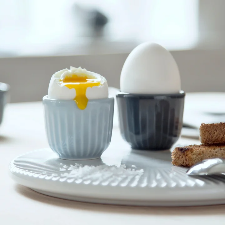 Hammershøi egg cup by Kähler Design in indigo and sky blue