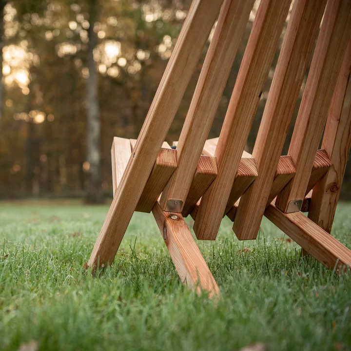 Fieldchair placed in the garden from Weltevree