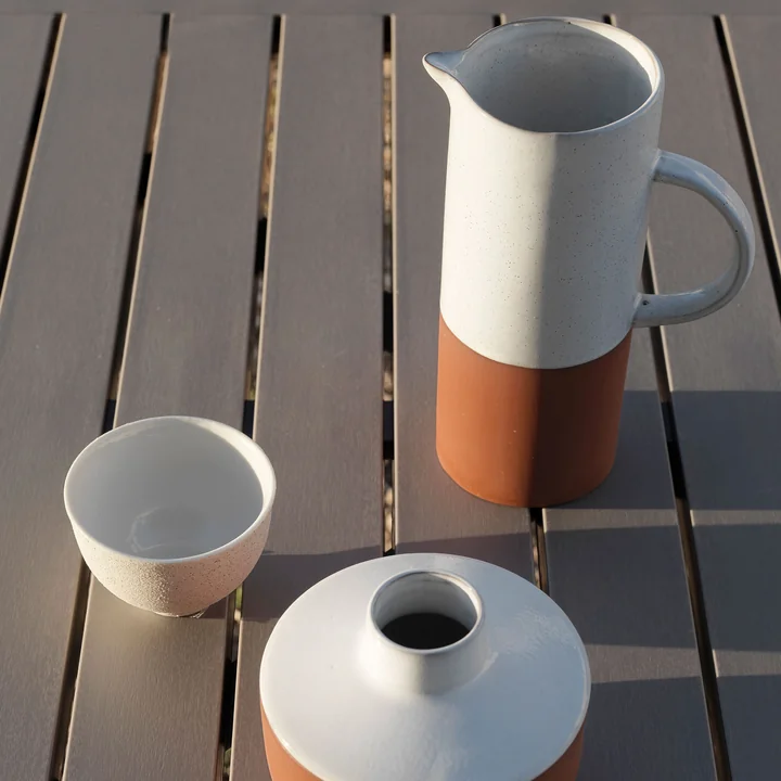 The Cube table from Nardi with crockery