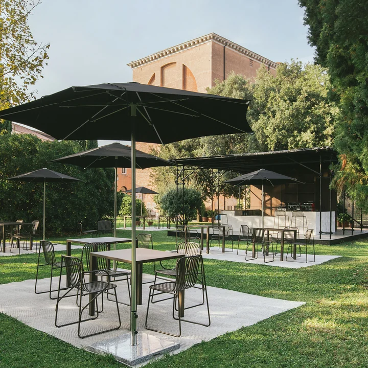 Riviera chair and table by Emu in the garden 