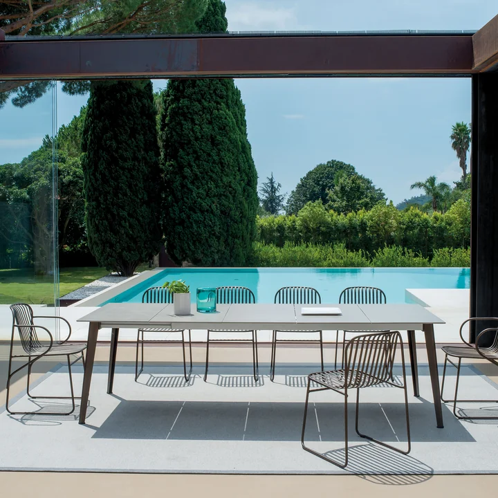 Riviera chair and table by Emu at the pool 