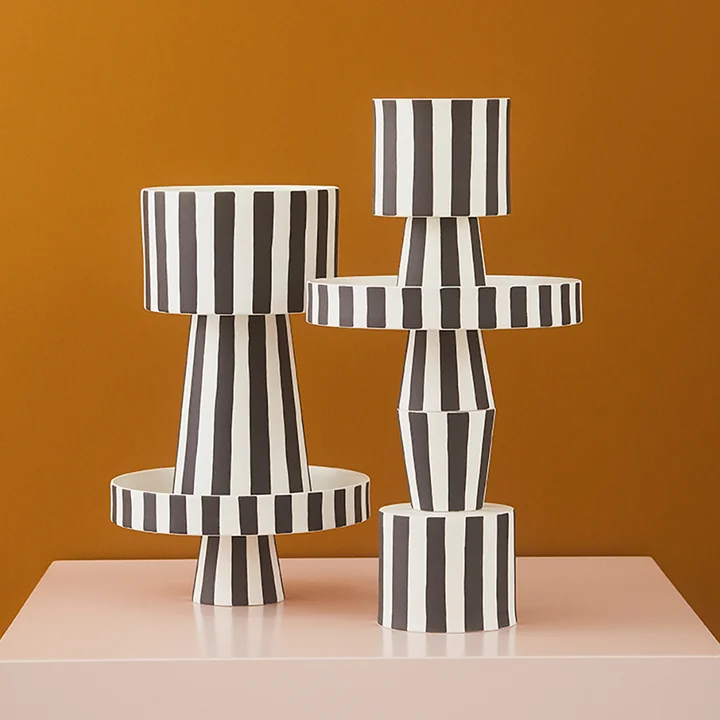 Toppu group from OYOY in black / white