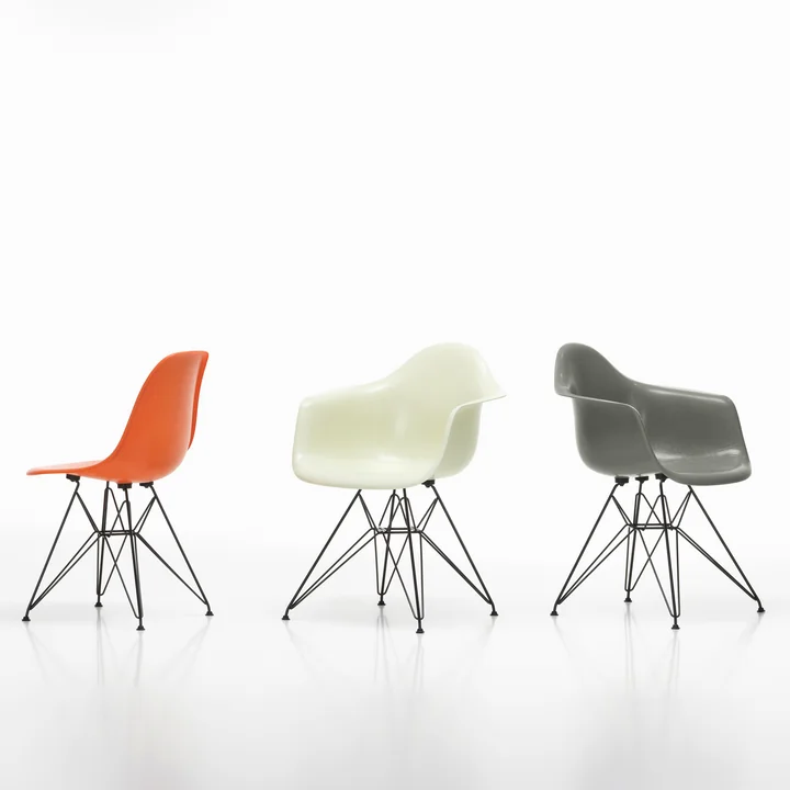 Eames Fiberglass Armchair DAR by Vitra