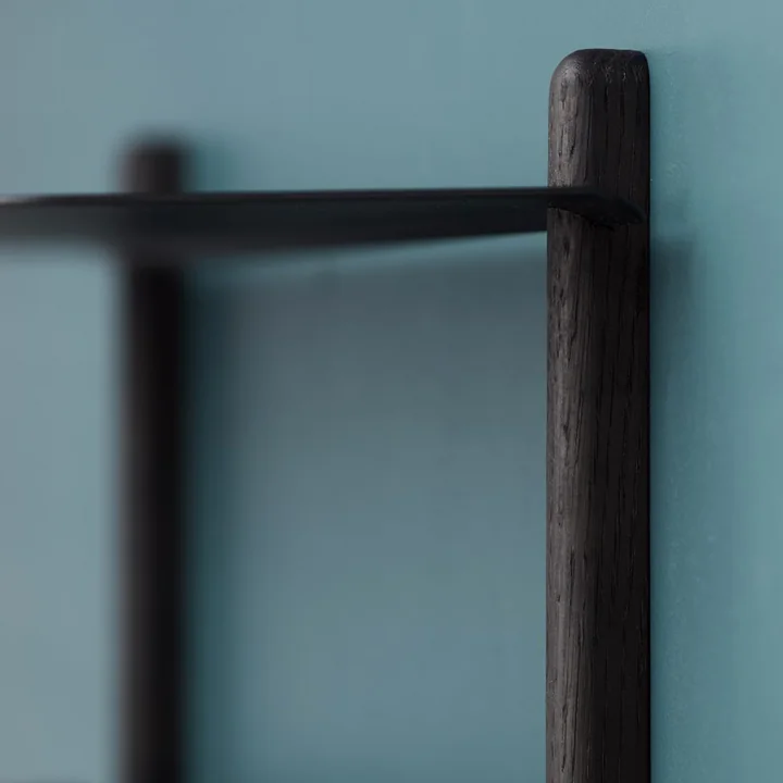 Nivo Wall shelf in black from Gejst in detail
