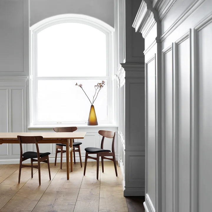 CH30P chair from Carl Hansen in the dining room