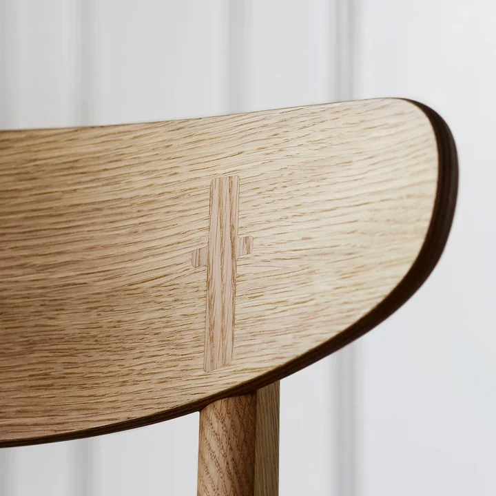 CH30P chair from Carl Hansen in detail