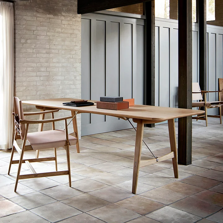 BM1160 Huntsman Chair with Hunting Dining Table by Carl Hansen