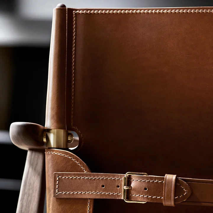 BM1160 Huntsman Chair by Carl Hansen in rear view