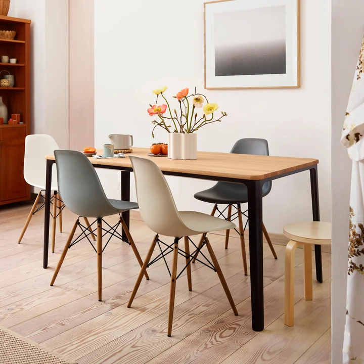 Vitra - Eames Plastic Side Chair DSW