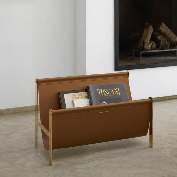 Portariviste magazine collector of Opinion Ciatti in living area