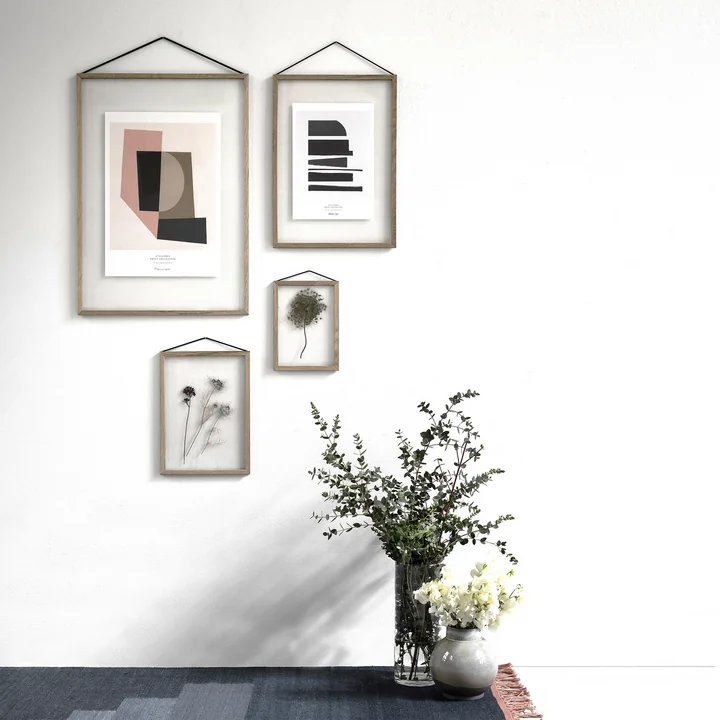 Frame Picture frames from Moebe