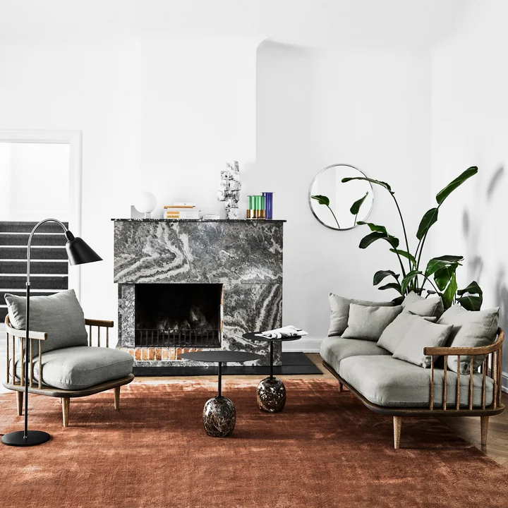 FLY sofa with Bellevue floor lamp AJ7 from & Tradition