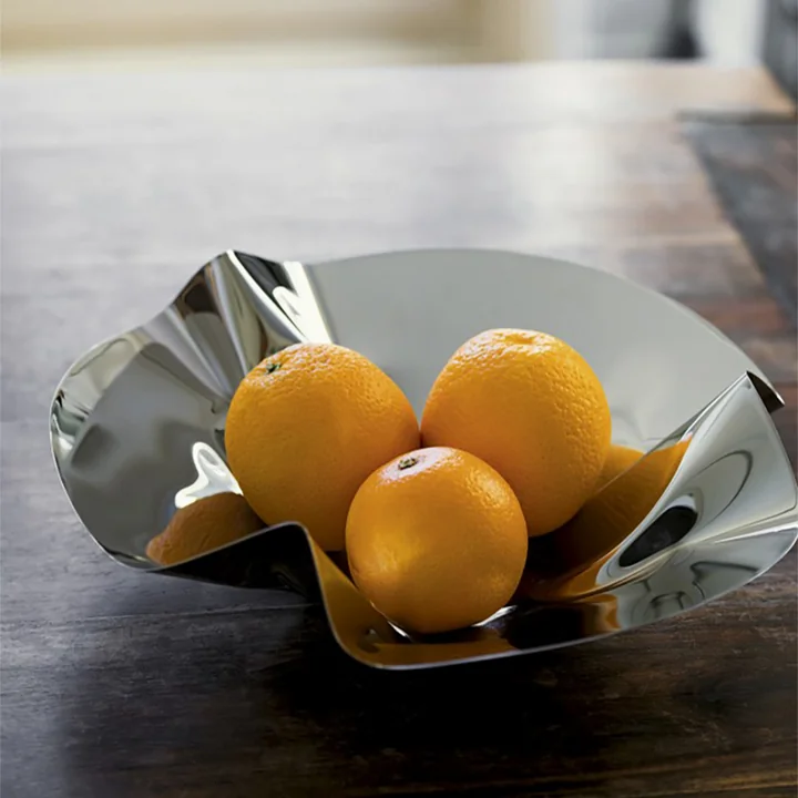 Margarethe bowl M, stainless steel by Philippi with oranges