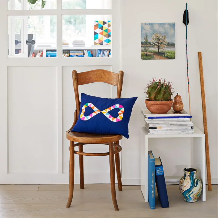 Embroidered pillow Double Heart 2 40 x 40 cm from Vitra in blue