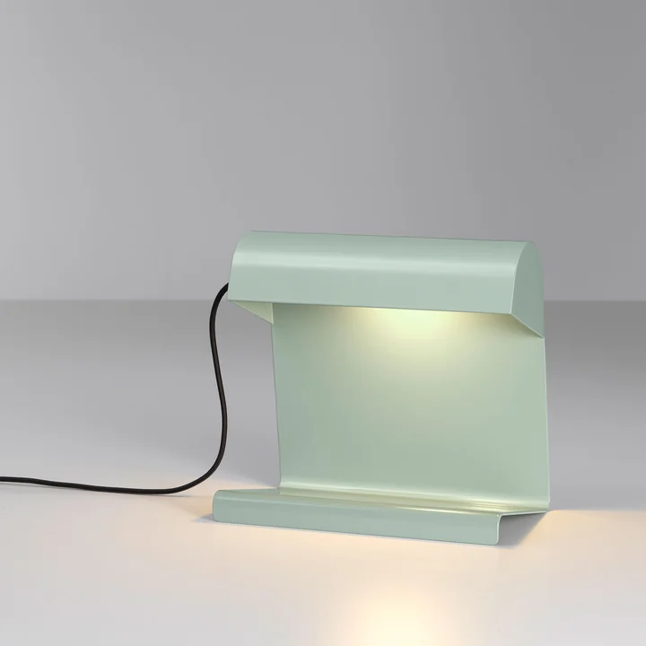 Lampe de Bureau Table lamp from Vitra in Japanese red