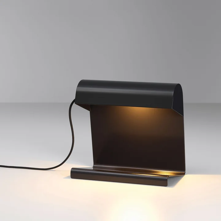 Lampe de Bureau Table lamp from Vitra in deep black