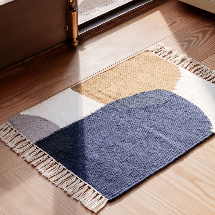 Situation image of the Ferm Living Kelim Rug Merge in the dimensions 50 x 70 cm
