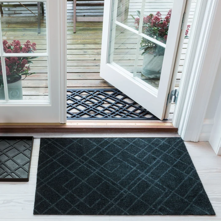 Lines Doormat from tica copenhagen