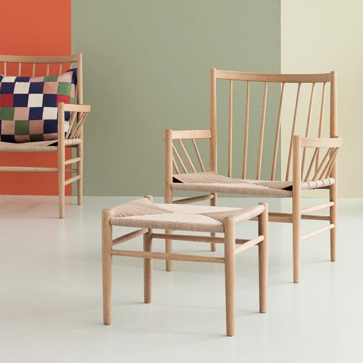 J82 lounge chair - J83 stool from FDB Møbler