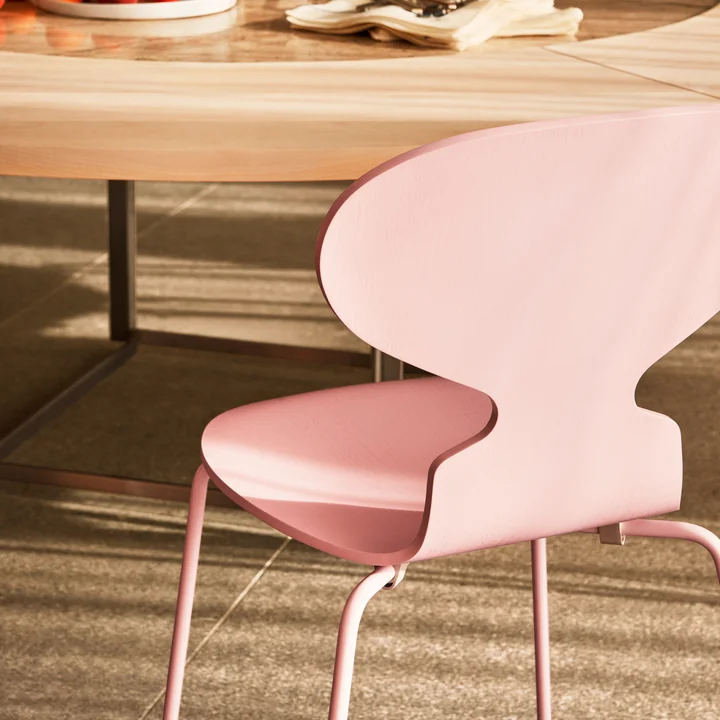The Ant Chair Monochrome by Fritz Hansen in pale pink