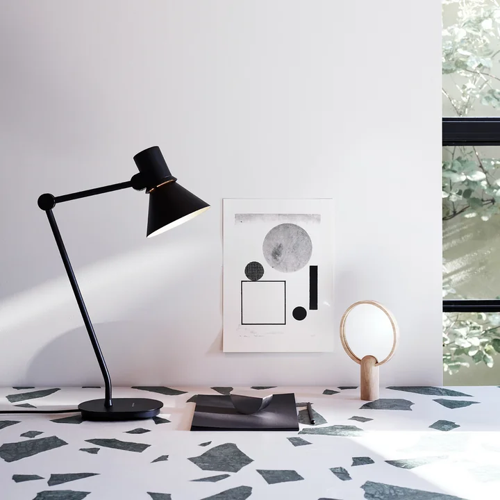 Type 80 table lamp from Anglepoise on the desk