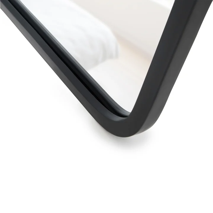 Hub backrest mirror from Umbra in black