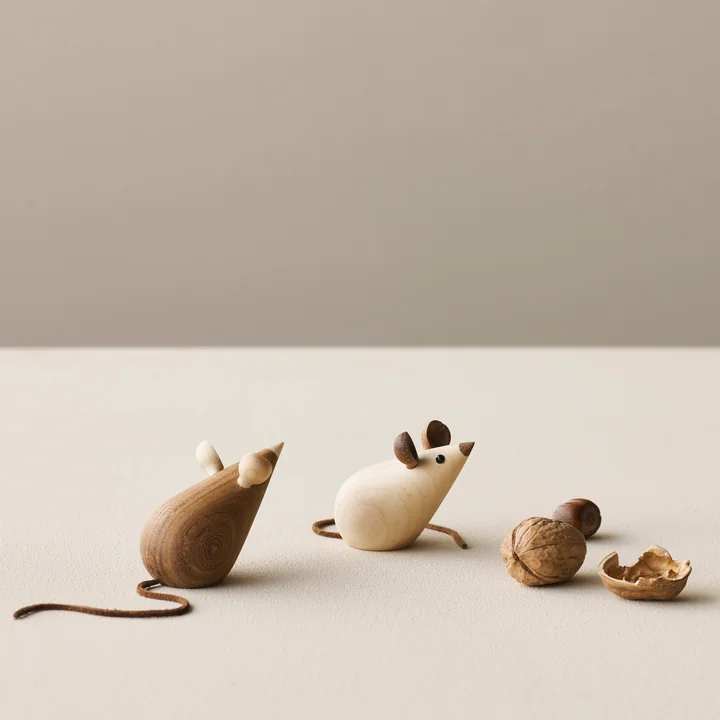 Skjøde Mouse wooden figure from Lucie Kaas in ash / chestnut (2 parts)