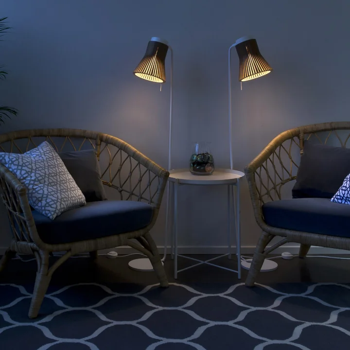 Petite 4610 floor lamp by Secto