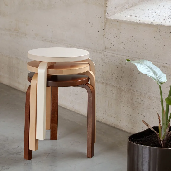 Stool 60 from Artek in different variants