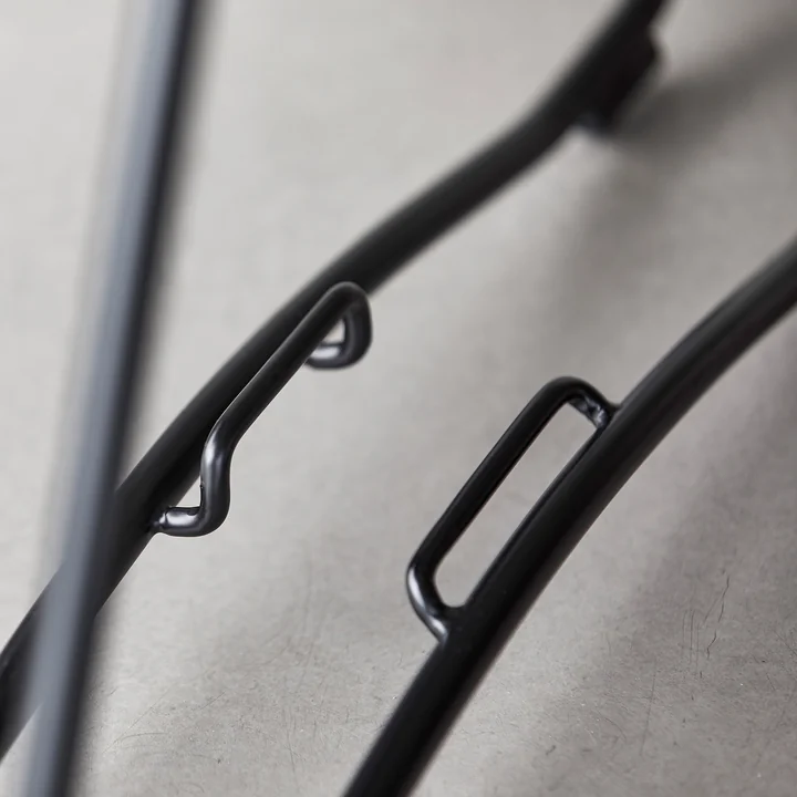 Flex Chair, RAL 9011 black by Verpan in detail