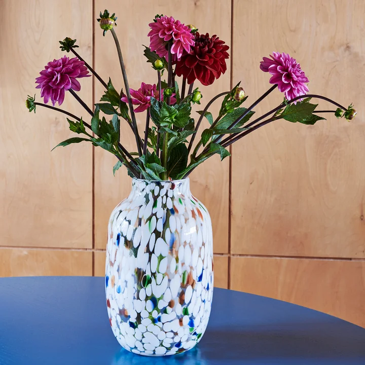 Splash Vase L, Ø 27 x H 1 8. 7 cm, White Dot by HAY with flowers