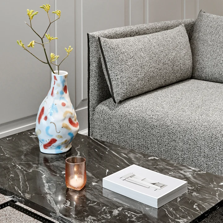 Jessica Hans vase, Ø 15 x H 27 cm, miro from HAY on the coffee table