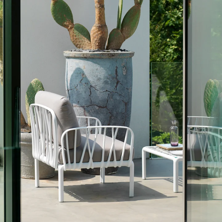 Komodo Series of Nardi on the terrace