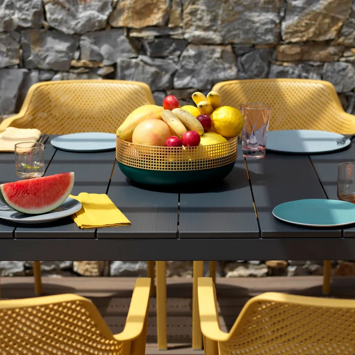 Rio table from Nardi having breakfast in the garden