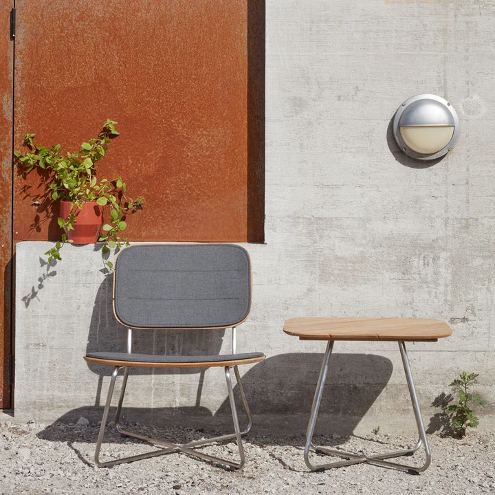 Lilium Lounge Chair & Table, teak / stainless steel by Skagerak