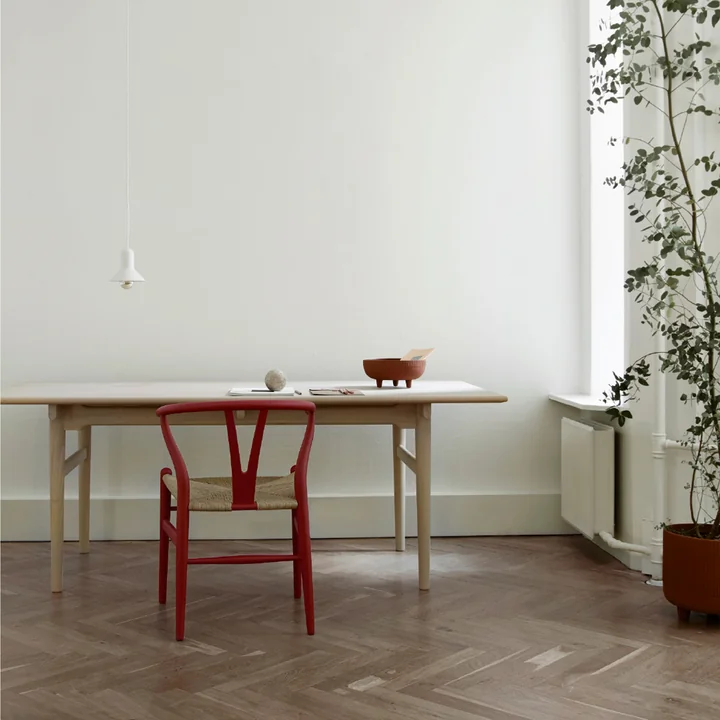 CH24 Wishbone Chair from Carl Hansen in soft red / natural wickerwork