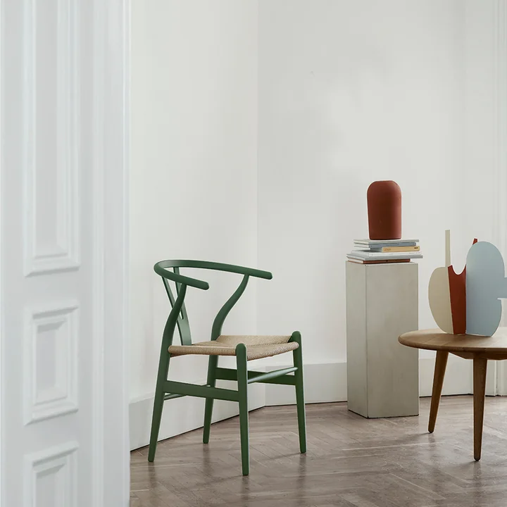 CH24 Wishbone Chair from Carl Hansen in soft green / natural wickerwork