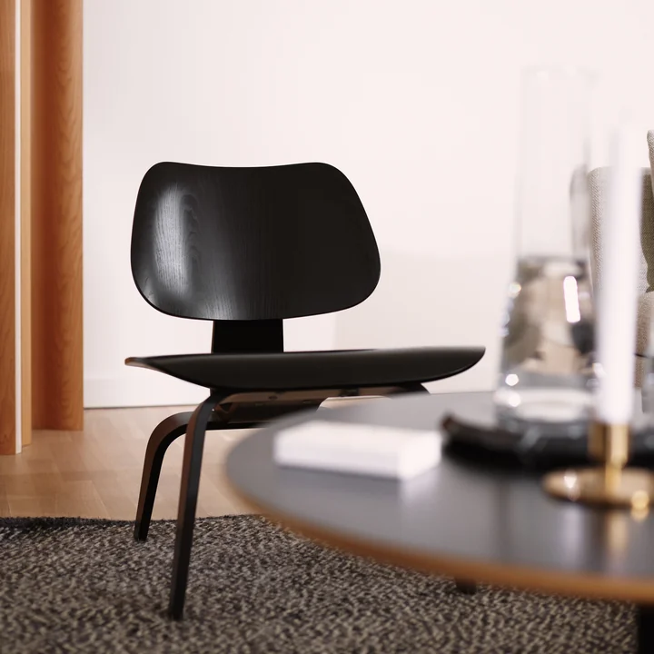 Vitra - Plywood Group LCW, black