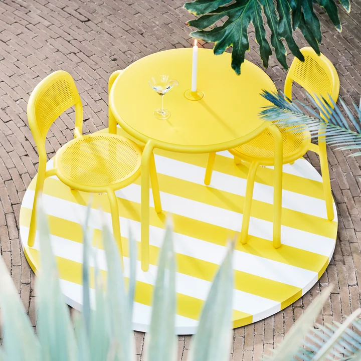 Toní Chair, Toní bistro table and Toní candlestick from Fatboy