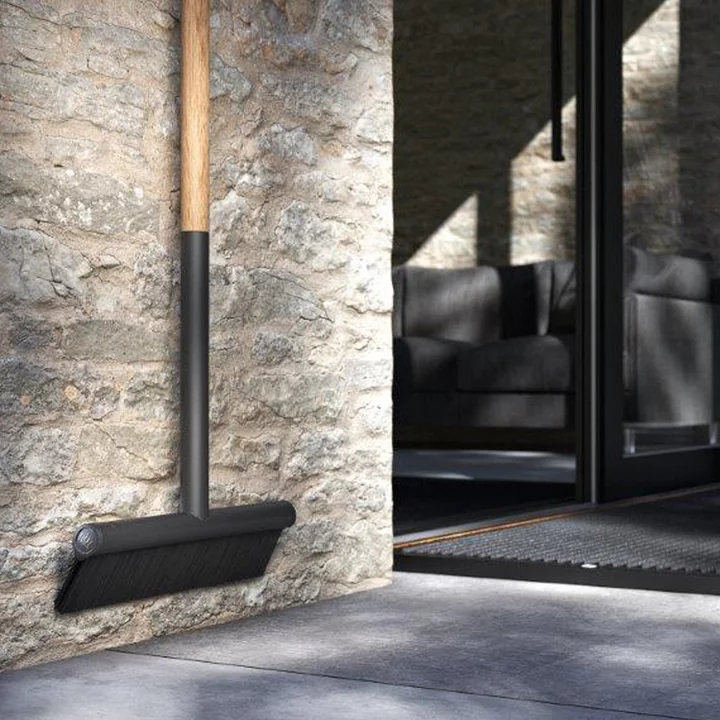 Broom Outdoor from Rizz