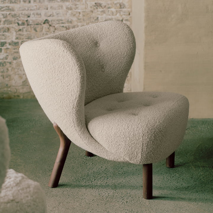 Little Petra VB1 Lounge Chair from & Tradition in walnut / Karakorum 003