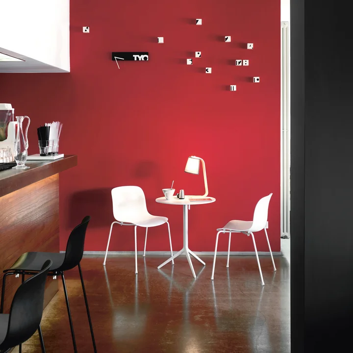 Central Folding table from Magis