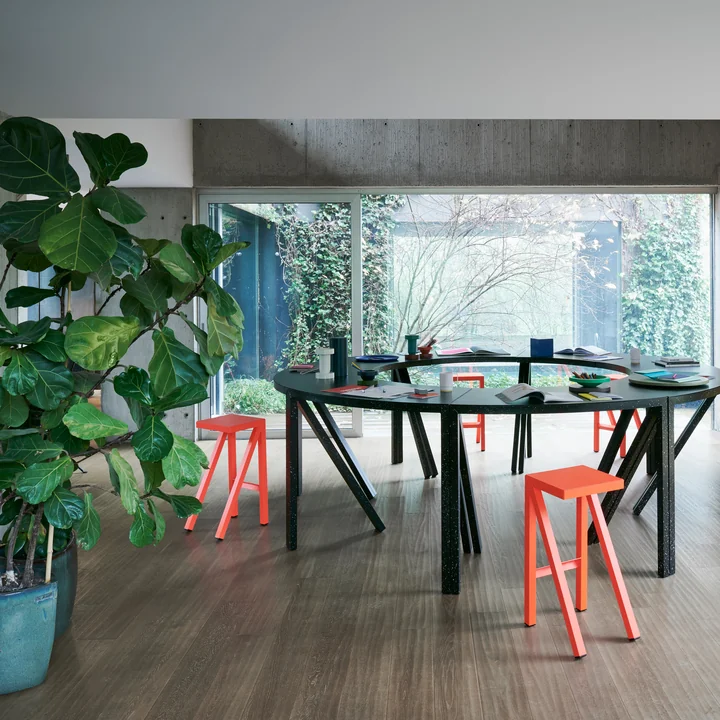 Bureaurama stool from Magis