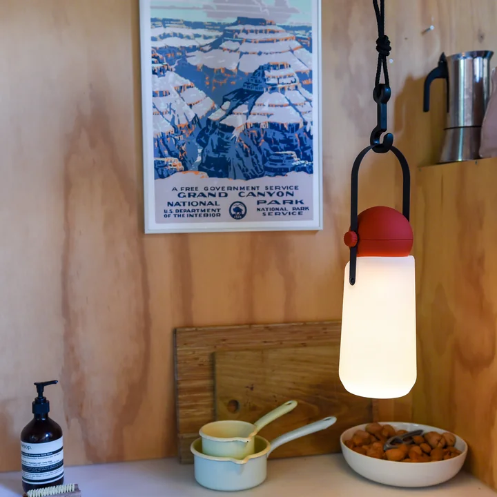 Guidelight Rechargeable LED outdoor light from Weltevree in red