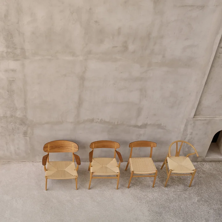 The chairs CH25, CH22, CH26, CH23, CH24 by Hans J. Wegner for Carl Hansen