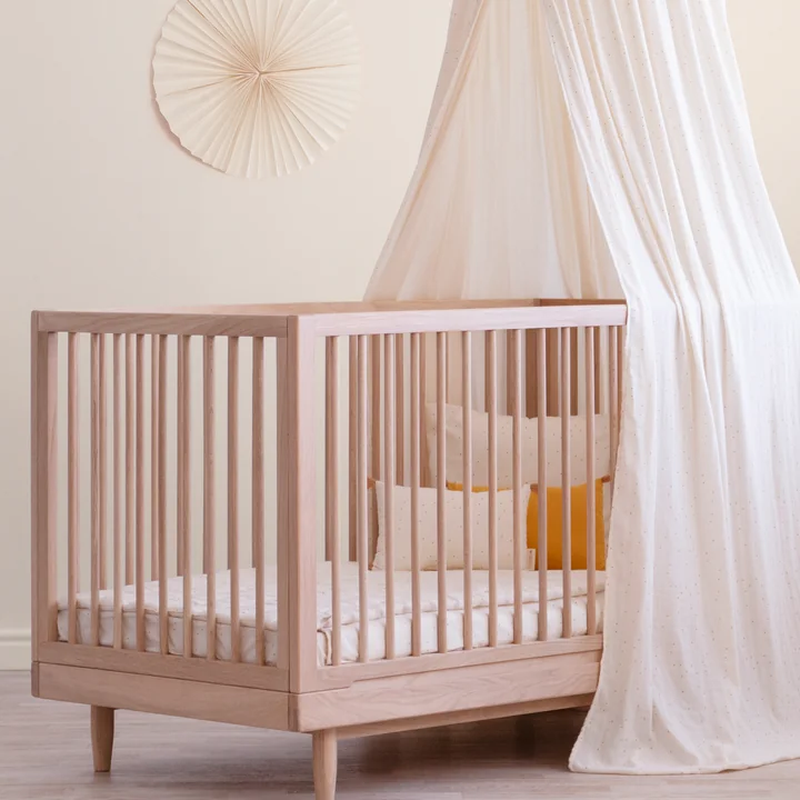 Pure baby bed by Nobodinoz