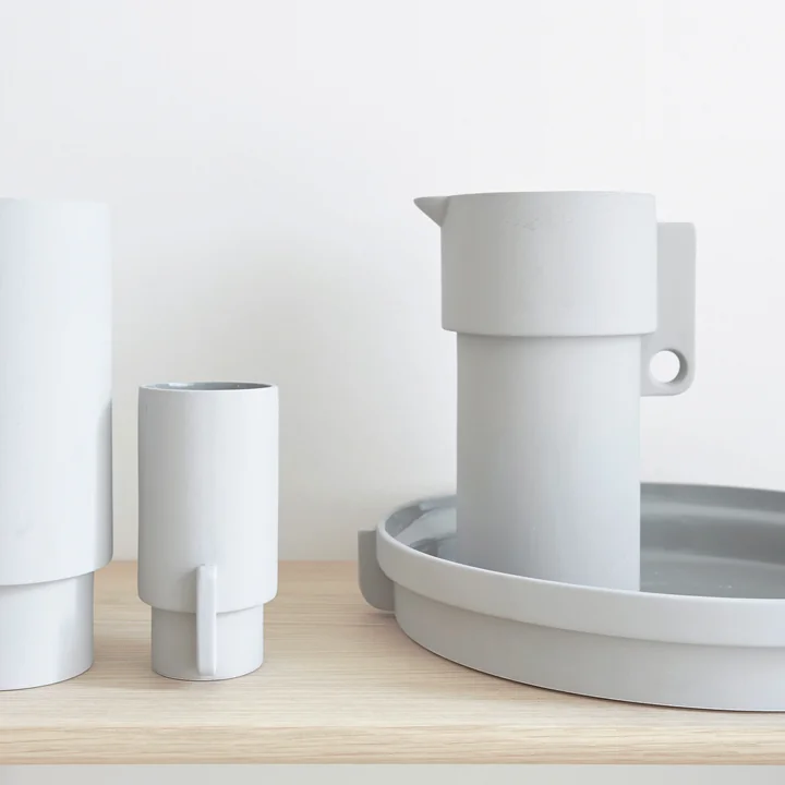 Alcoa jug, 1 L, light gray by Form & Refine