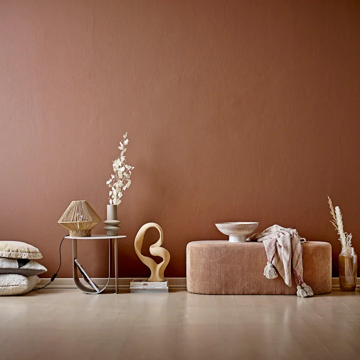 Cher, Berhan decorative sculpture and Annevictoria table lamp from Bloomingville in a tasteful ensemble.