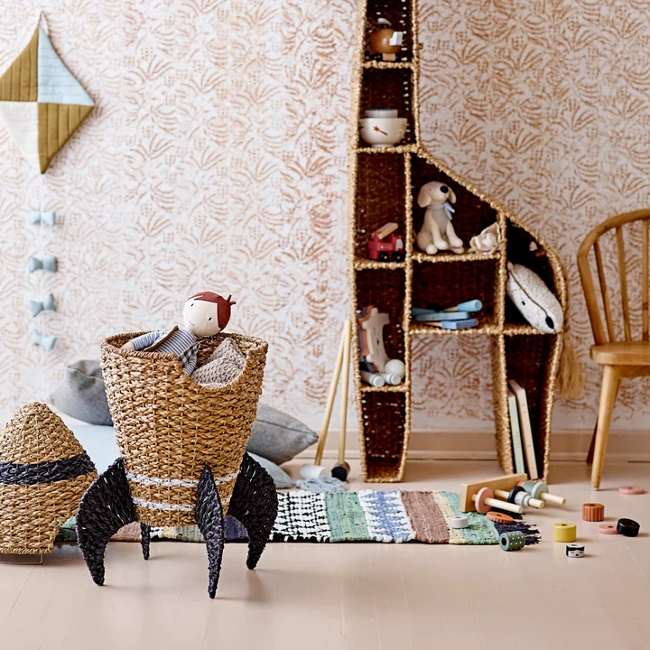 The Cosmina seaweed basket from Bloomingville is ready in the nursery - ready for take off!